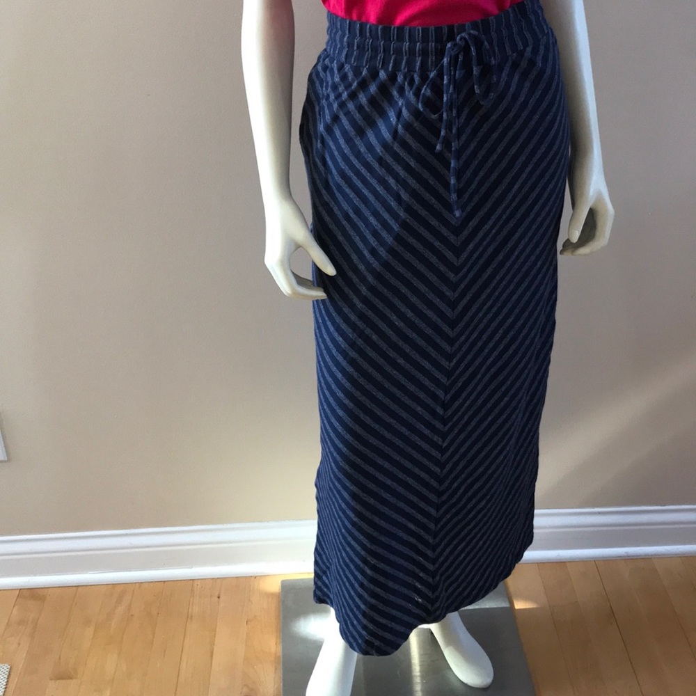 LOFT STRIPE MAXI SKIRT